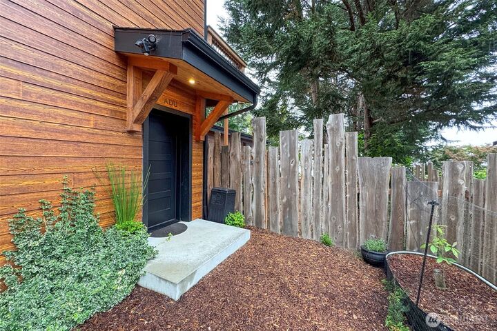 Property Photo:  392  Buckloop Road  WA 98382