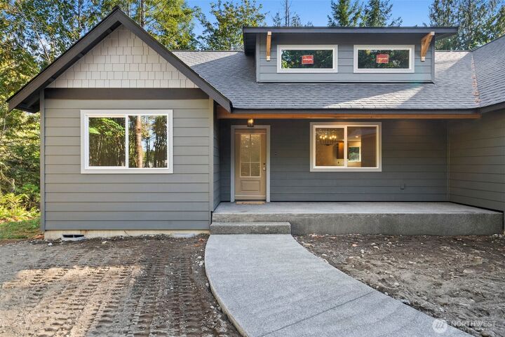 Property Photo:  21 SE Neiland Court W  WA 98584 