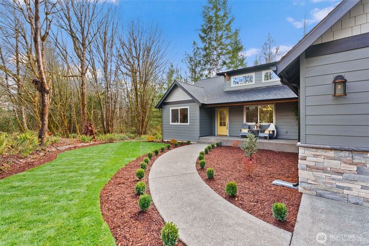 Property Photo: 21 SE Neiland Court W WA 98584