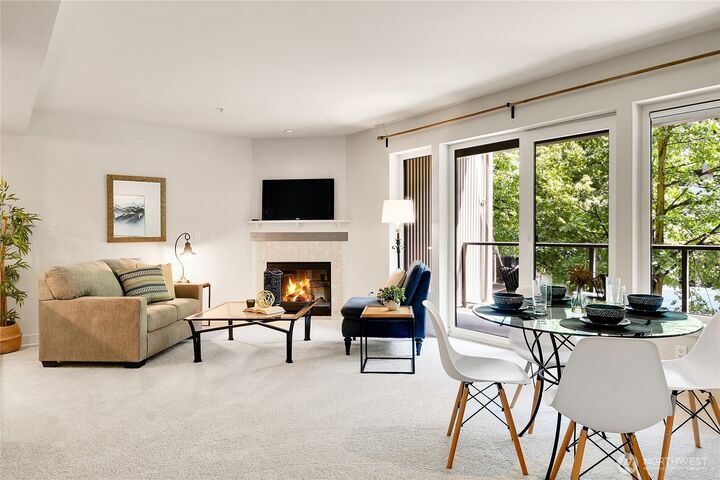 Property Photo:  5001  California Avenue SW 212  WA 98136 