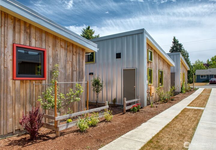 Property Photo: 624 A, B & C 2nd Street WA 98260