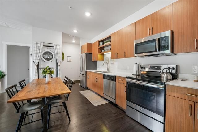 Property Photo:  630-203 Garfield Avenue, S  MI 49686 