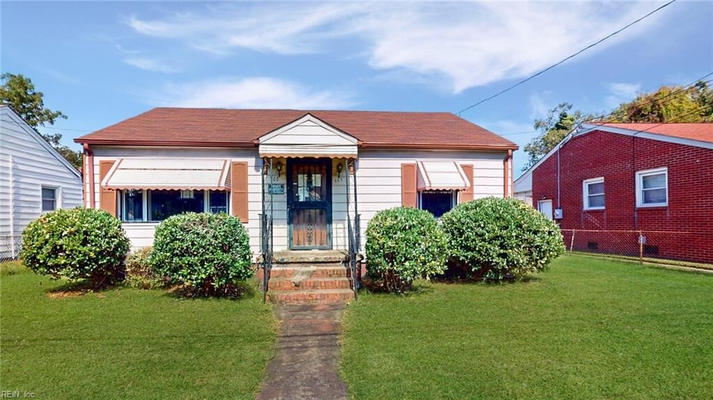 Property Photo: 965 21st St VA 23607