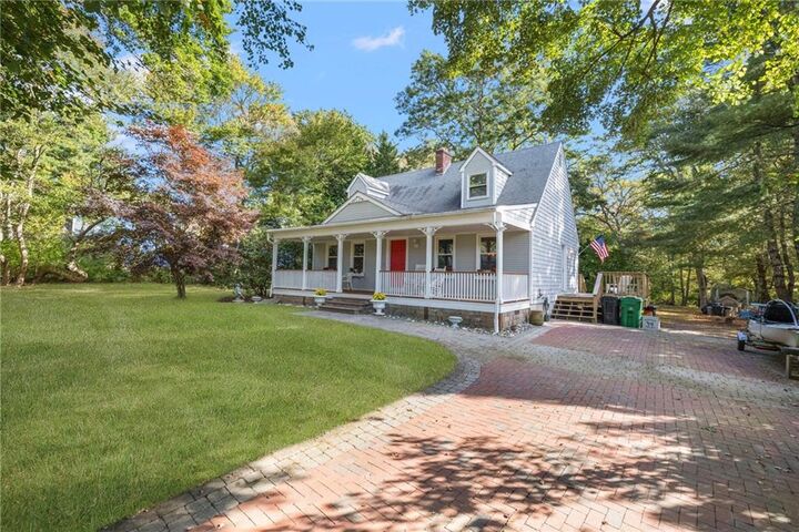 Property Photo:  5 Secluded Drive  RI 02879 