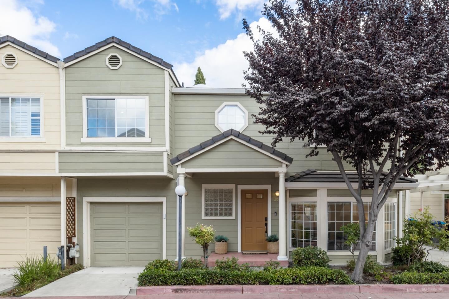Property Photo: 2064 Rialto Court CA 94043