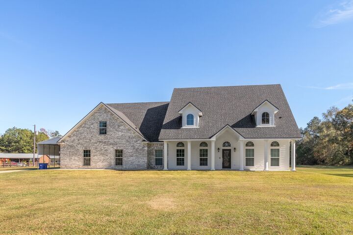 Property Photo:  110 Dogwood Lane  TX 77657