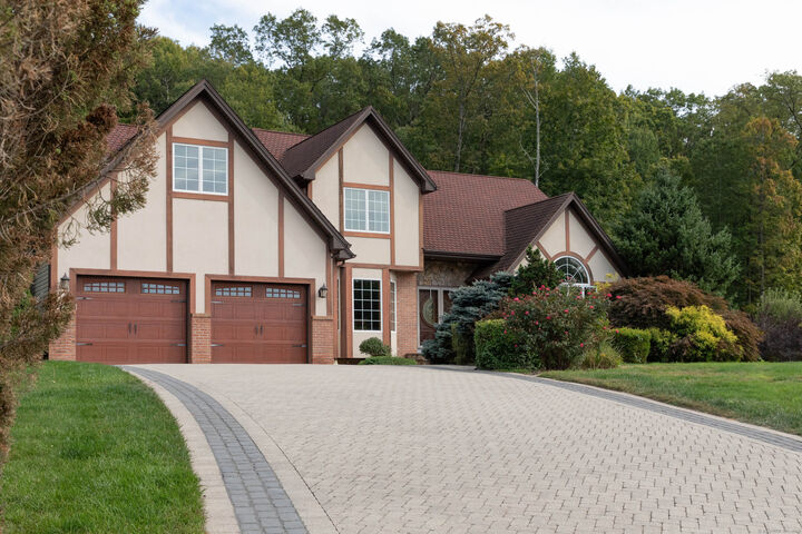Property Photo:  61 Pine Hollow Drive  CT 06489