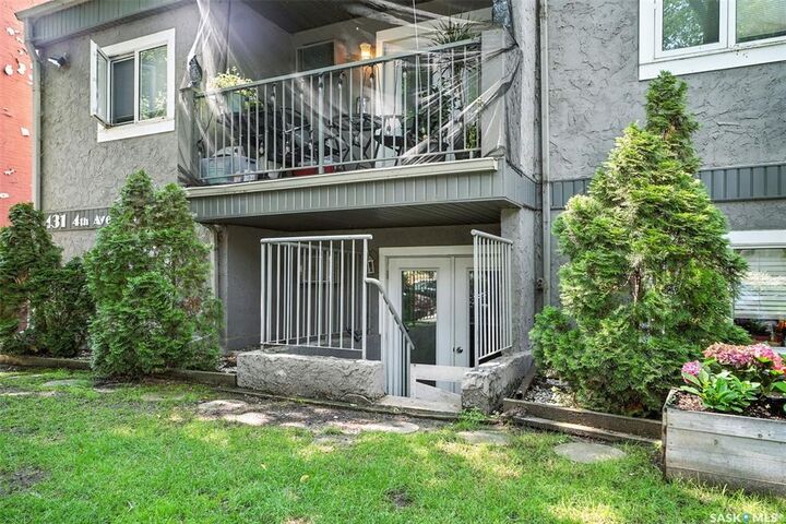 Property Photo: 431 4th Avenue N 103 SK S7K 2M4