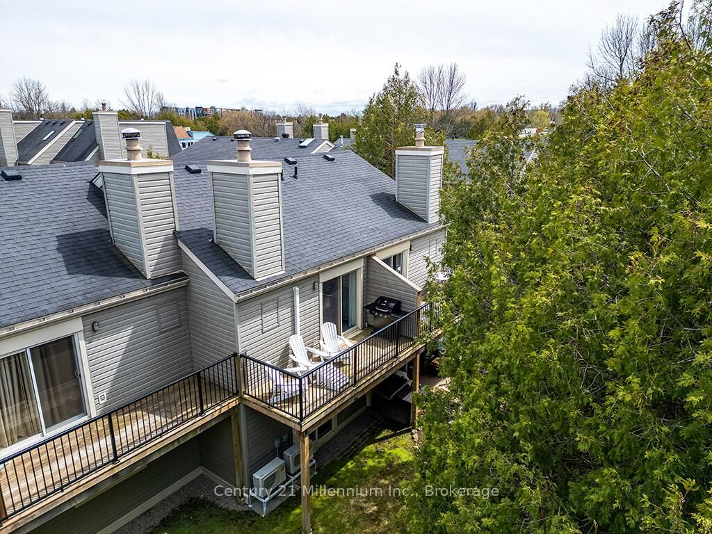 Photo de la propriété: 479 Oxbow Crescent ON L9Y 5B4