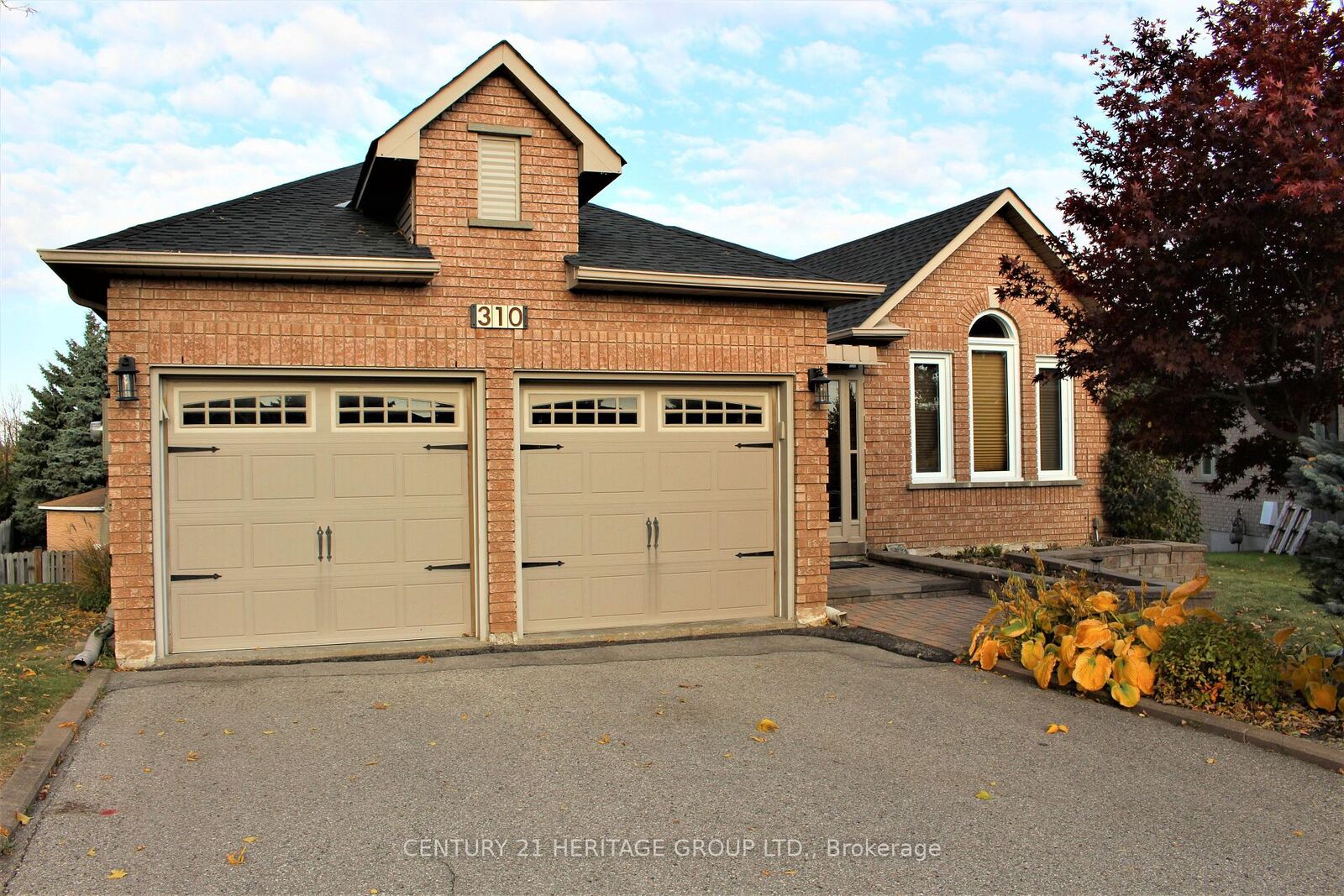 Property Photo:  310 Chambers Crescent  ON L3X 1T2 
