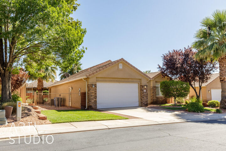 Property Photo:  1806 N Dixie Downs Rd #27  UT 84770 