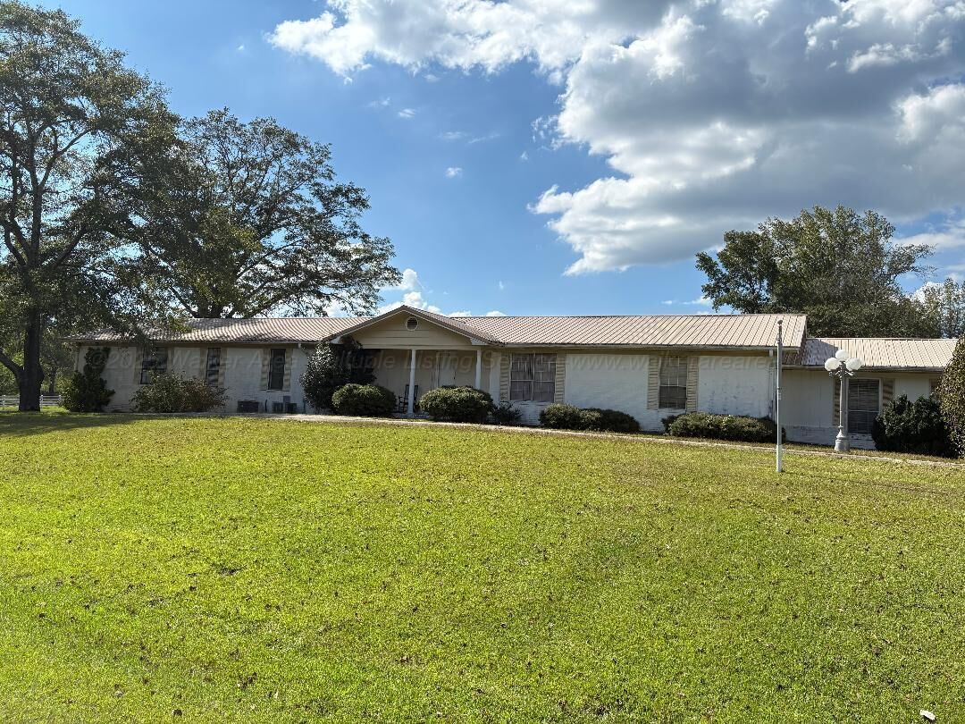 Property Photo: 477 Fall City Rd AL 35503