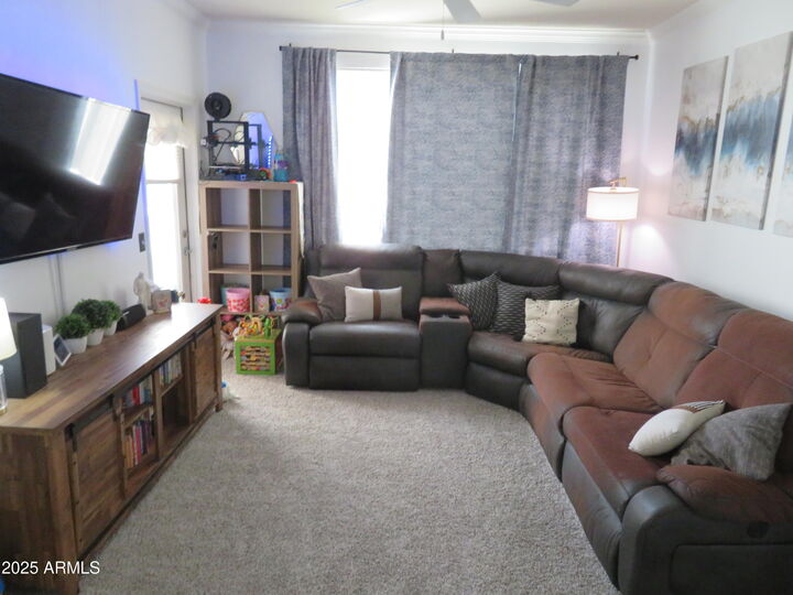 Property Photo:  1941 S Pierpont Drive 1025  AZ 85206 