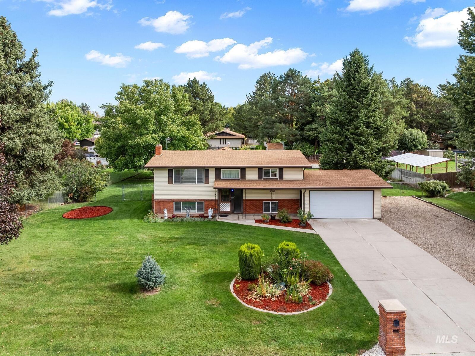 Property Photo:  12528 W Lewis And Clark Dr  ID 83713 