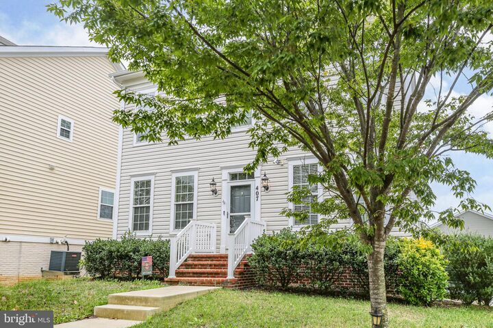 Property Photo: 407 Apricot Street VA 22554
