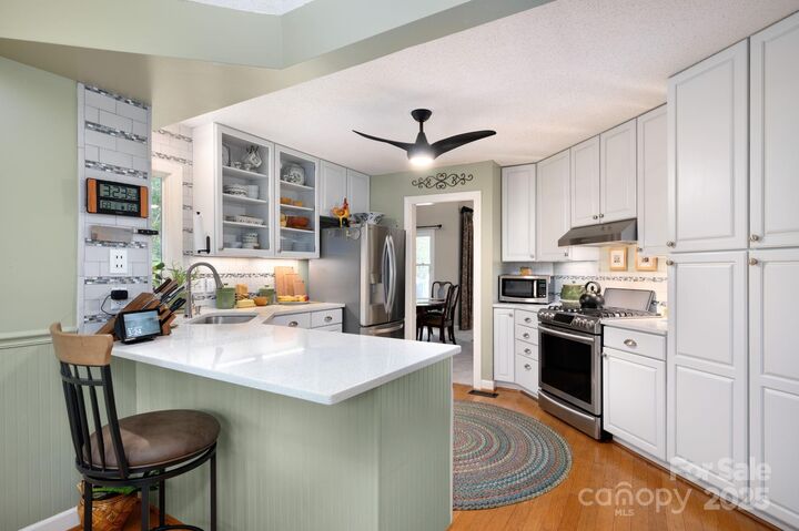 Property Photo: 37 New Cross North None NC 28805