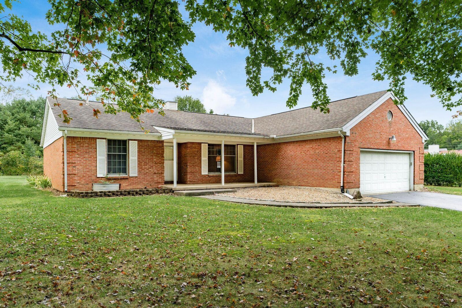 Property Photo:  4670 York SW Road  OH 43062 