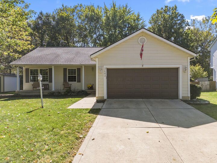 Property Photo:  3643 Carriage Run Drive  OH 43026 