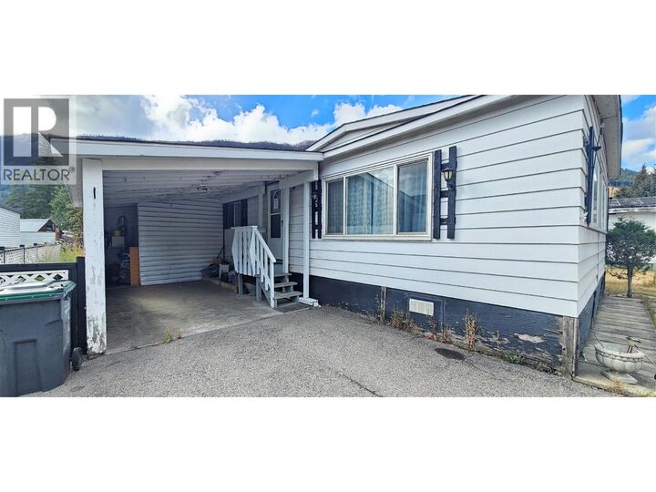 Property Photo: 395 Red Cedar Crescent BC V0B 2G0