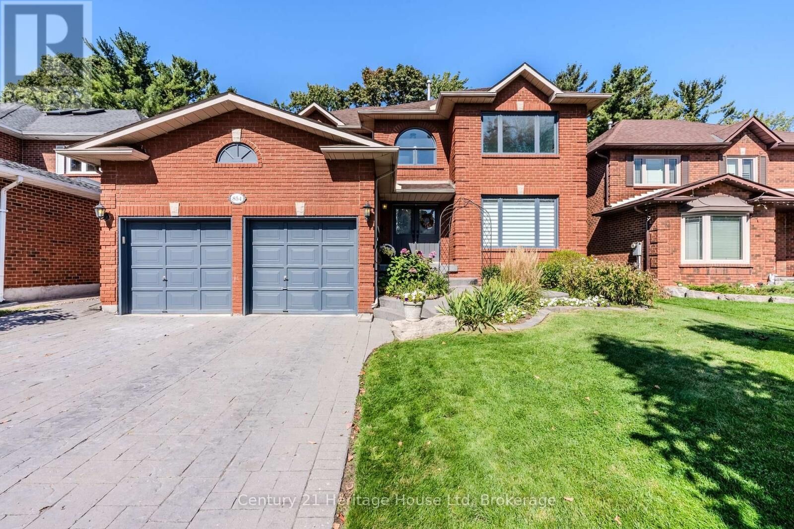 Property Photo:  854 Darwin Drive  ON L1X 2P7 