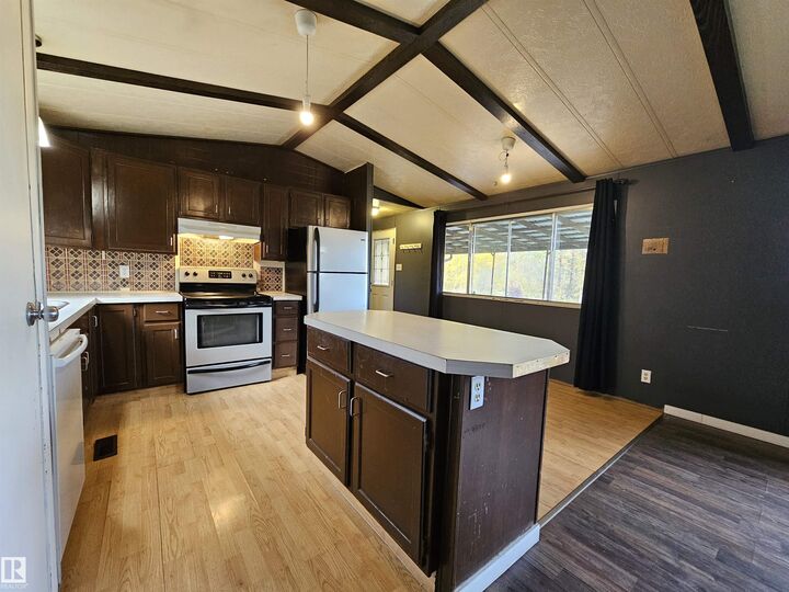 Photo de la propriété: 49510 Rge Road 80 AB T7A 2A3