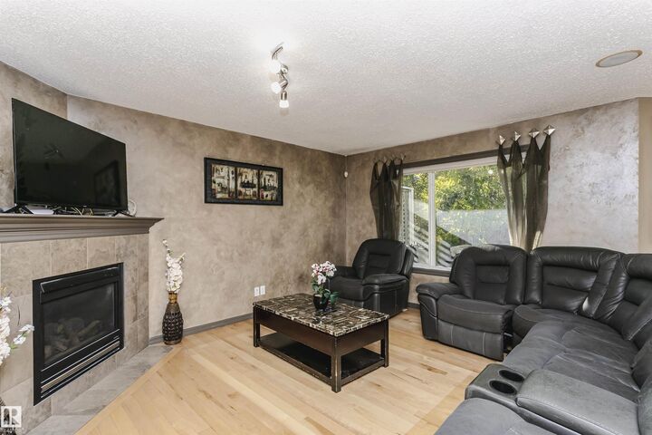 Property Photo:  1440 Potter Greens Drive NW  AB T5T 1J8 