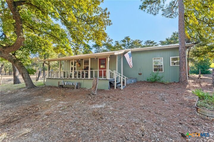 Property Photo: 1545 Nockenut Road TX 78155