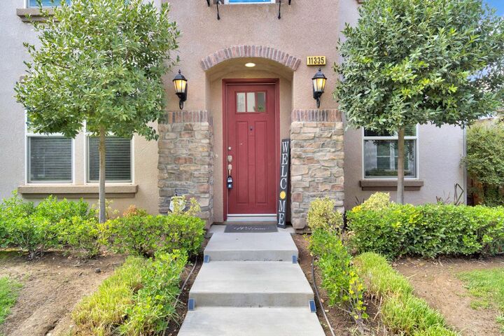 Property Photo:  11335 N Sageberry Way  CA 93730