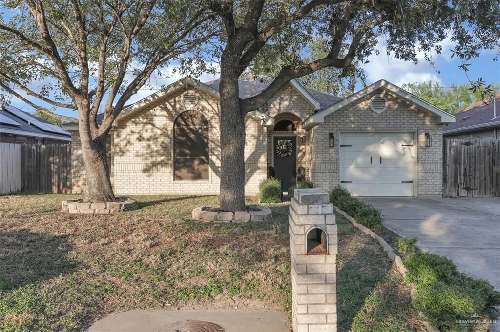 Property Photo: 1005 E Blake Street TX 78572