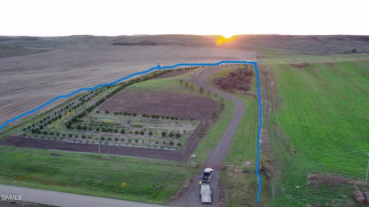 6851 2nd Avenue SW  Hazelton ND 58544 photo