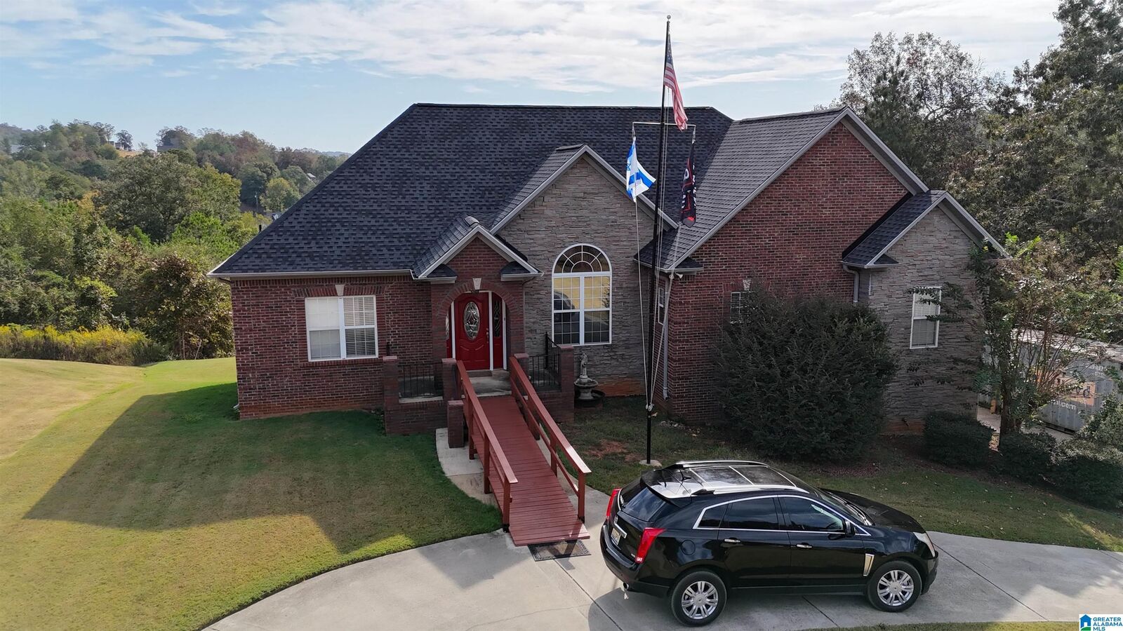 Property Photo: 30 Kreek Knoll AL 35096
