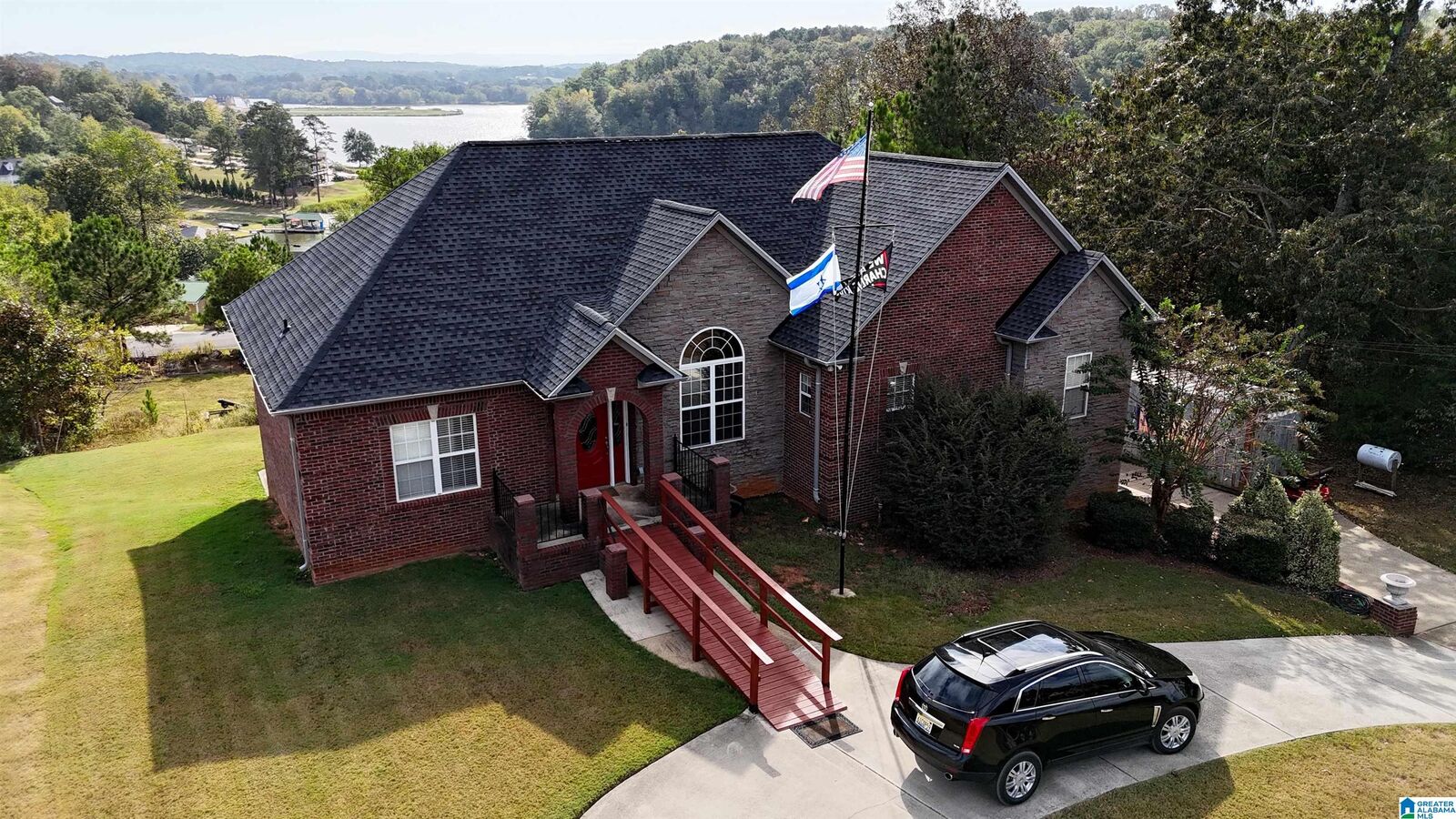 Property Photo:  30 Kreek Knoll  AL 35096