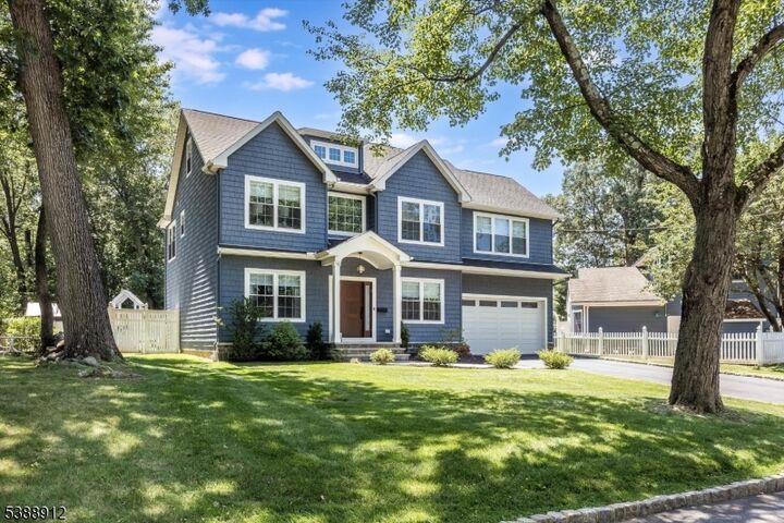 Property Photo:  16 Fernwood Rd  NJ 07039 