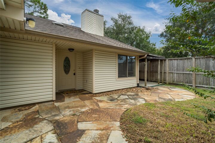 Property Photo:  1702 Plumbwood Way  TX 77058