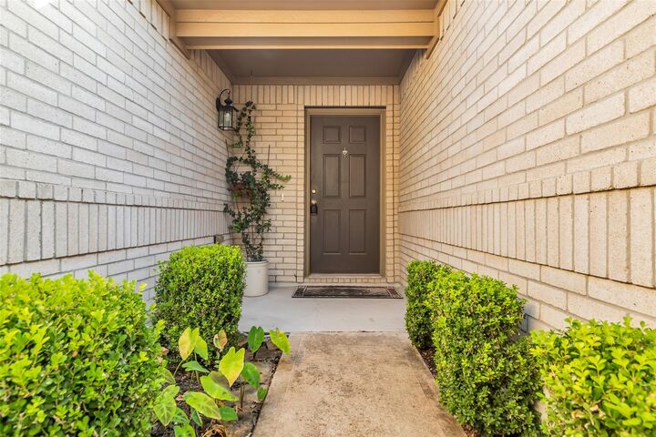 Property Photo:  1608 Ponte Leone Lane  TX 77573