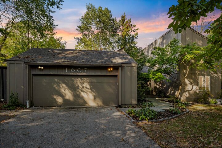 1607 Thornwood Road  West Des Moines IA 50265 photo