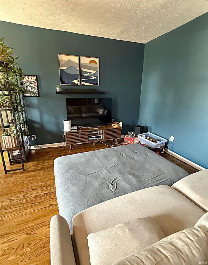 Property Photo:  900 E Cherry Street  IN 47567 