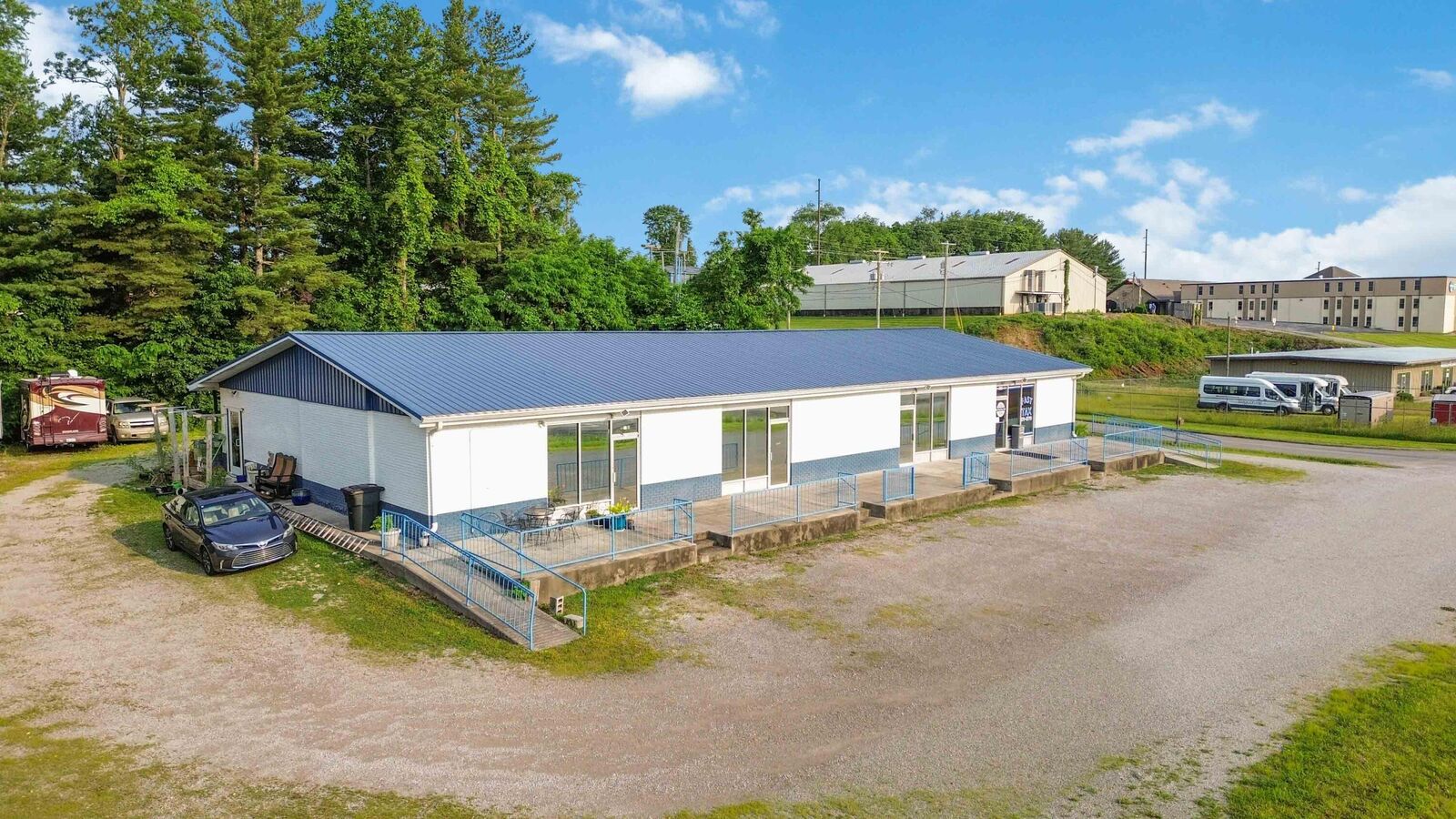Property Photo: 4821 S Hwy 27 KY 42501