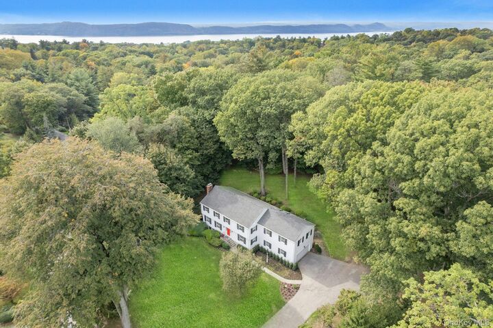 Property Photo:  409 Central Drive  NY 10510 