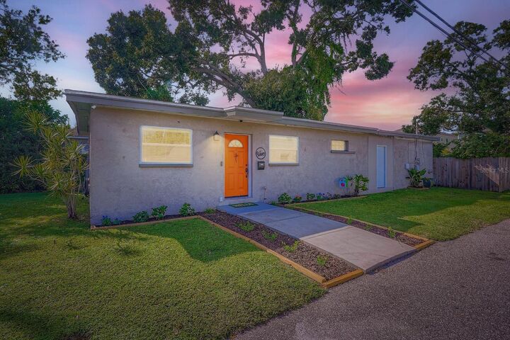 Property Photo:  2819 15th Avenue N  FL 33713 