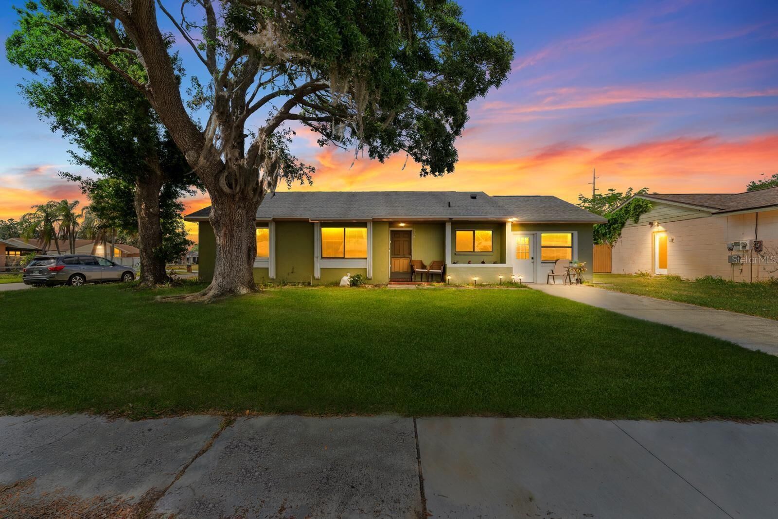 Property Photo:  3738 Coppertree Circle  FL 33511 