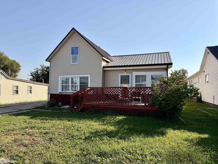 609 N 5th Avenue  Marshalltown IA 50158 photo