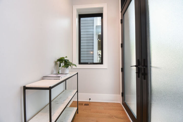 Property Photo: 3644 N Bosworth Avenue IL 60613