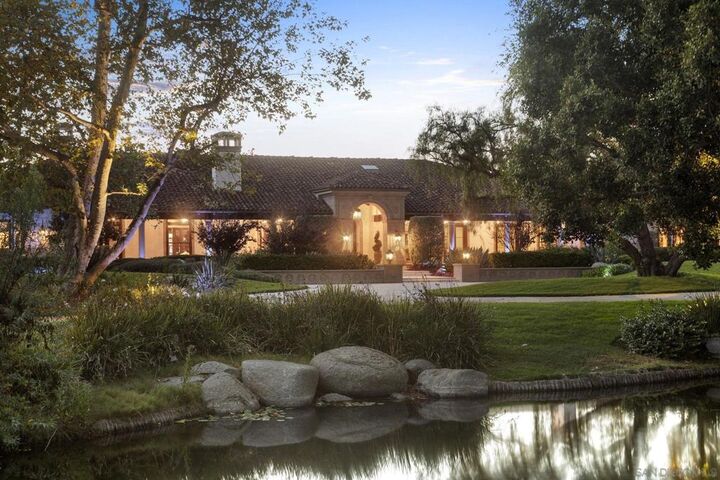 Property Photo: 17872 Via De Fortuna CA 92067