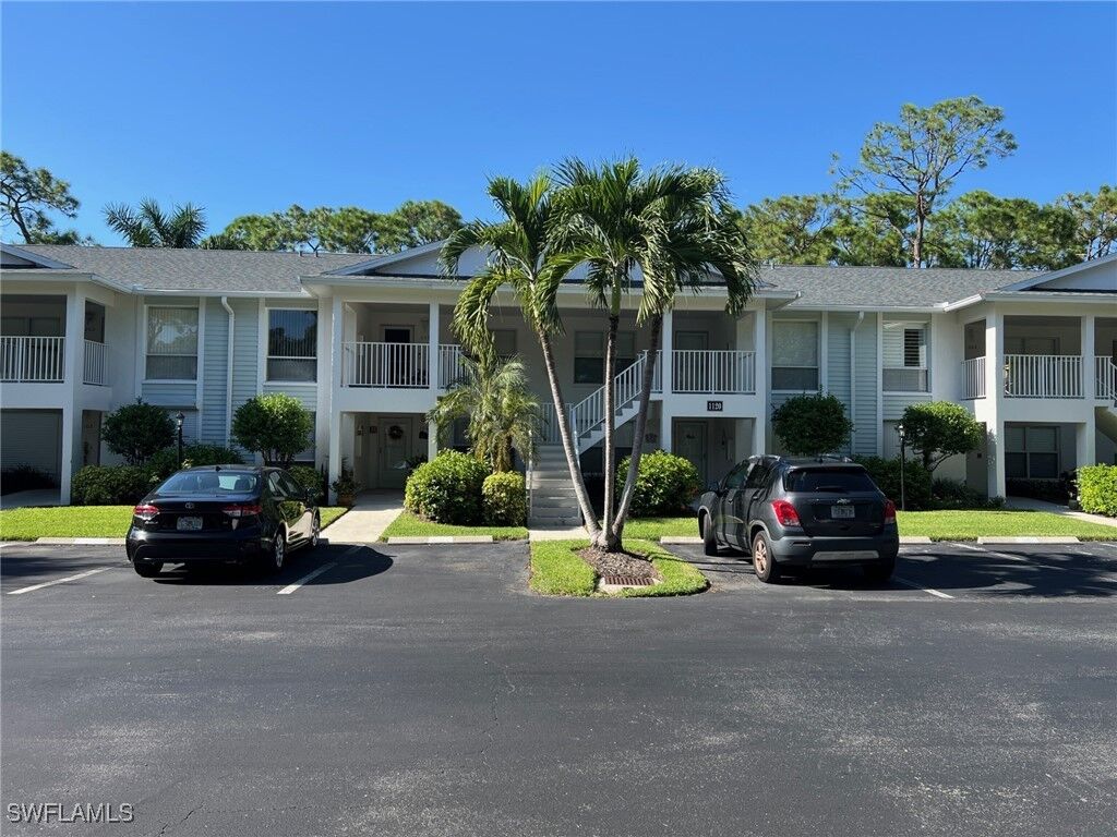 Property Photo:  1120 Sarah Jean Circle B204  FL 34110 