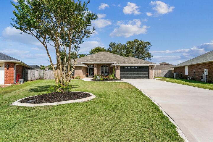 Property Photo:  2310 Miami Court  FL 32566 