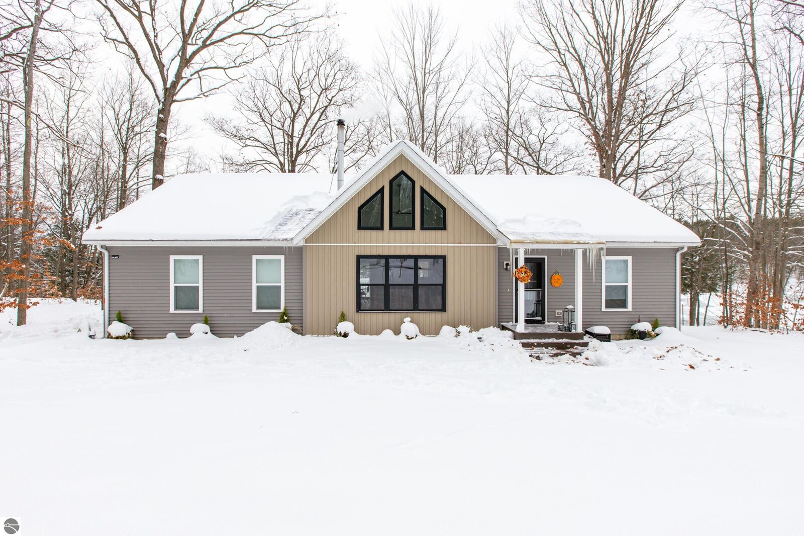 Property Photo: 16602 Acorn Ridge Trail MI 49617