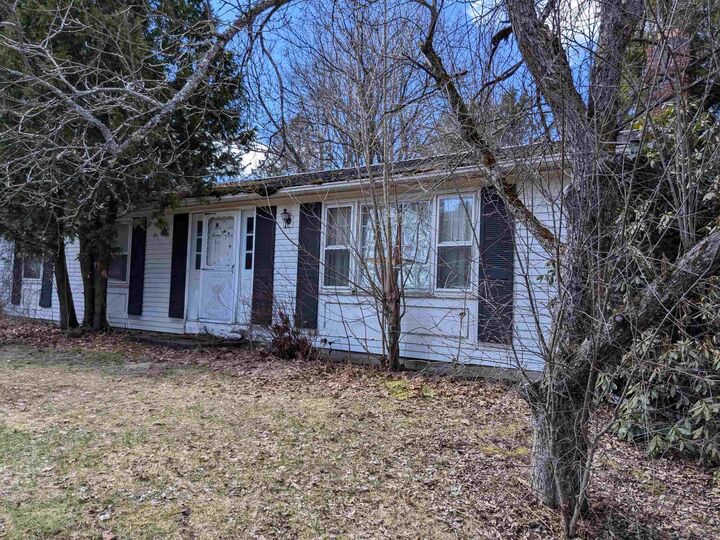 Property Photo:  7 Ayers Drive  VT 05465 