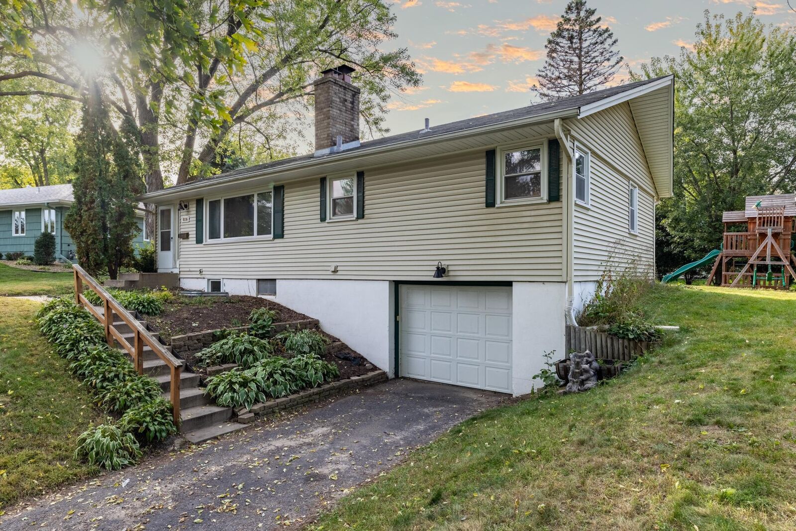 Property Photo:  9116 Vincent Avenue S  MN 55431 