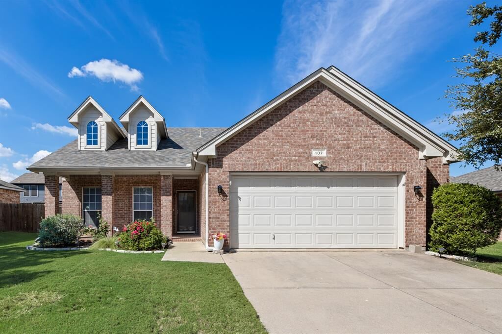 Property Photo:  107 Sierra Trail  TX 76247 